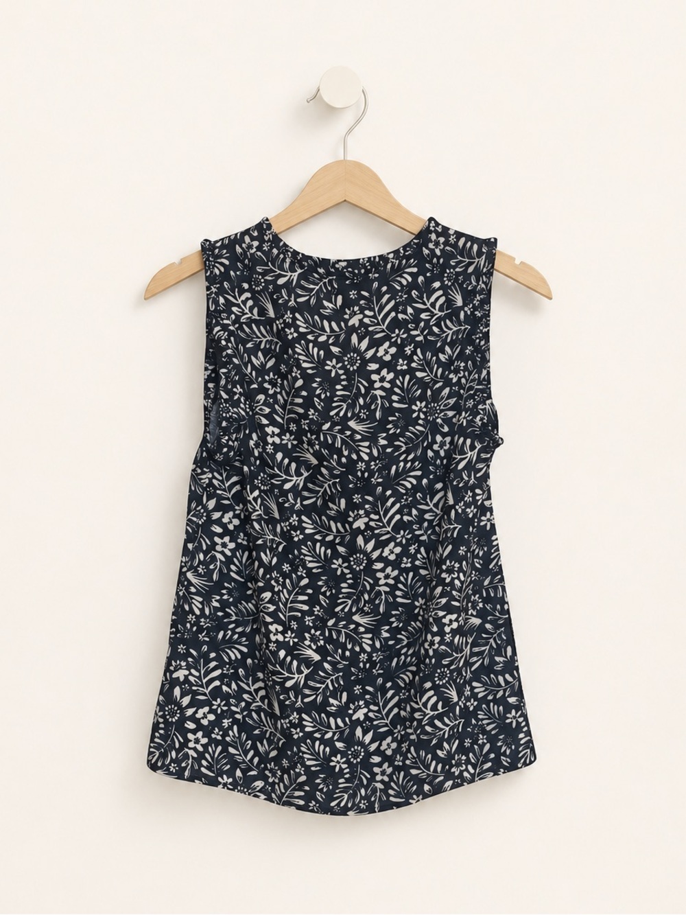 ModCloth Floral Ruffle Blouse - Picture 2 of 13